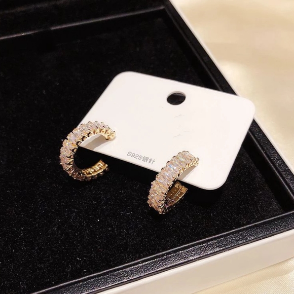 NEW Yellow Gold Baguette Small Diamond Hoops - Picture 8 of 8